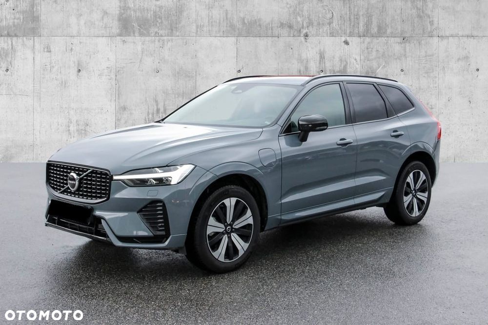 Volvo XC 60 T6 Plug-In Hybrid AWD Plus Dark - 6