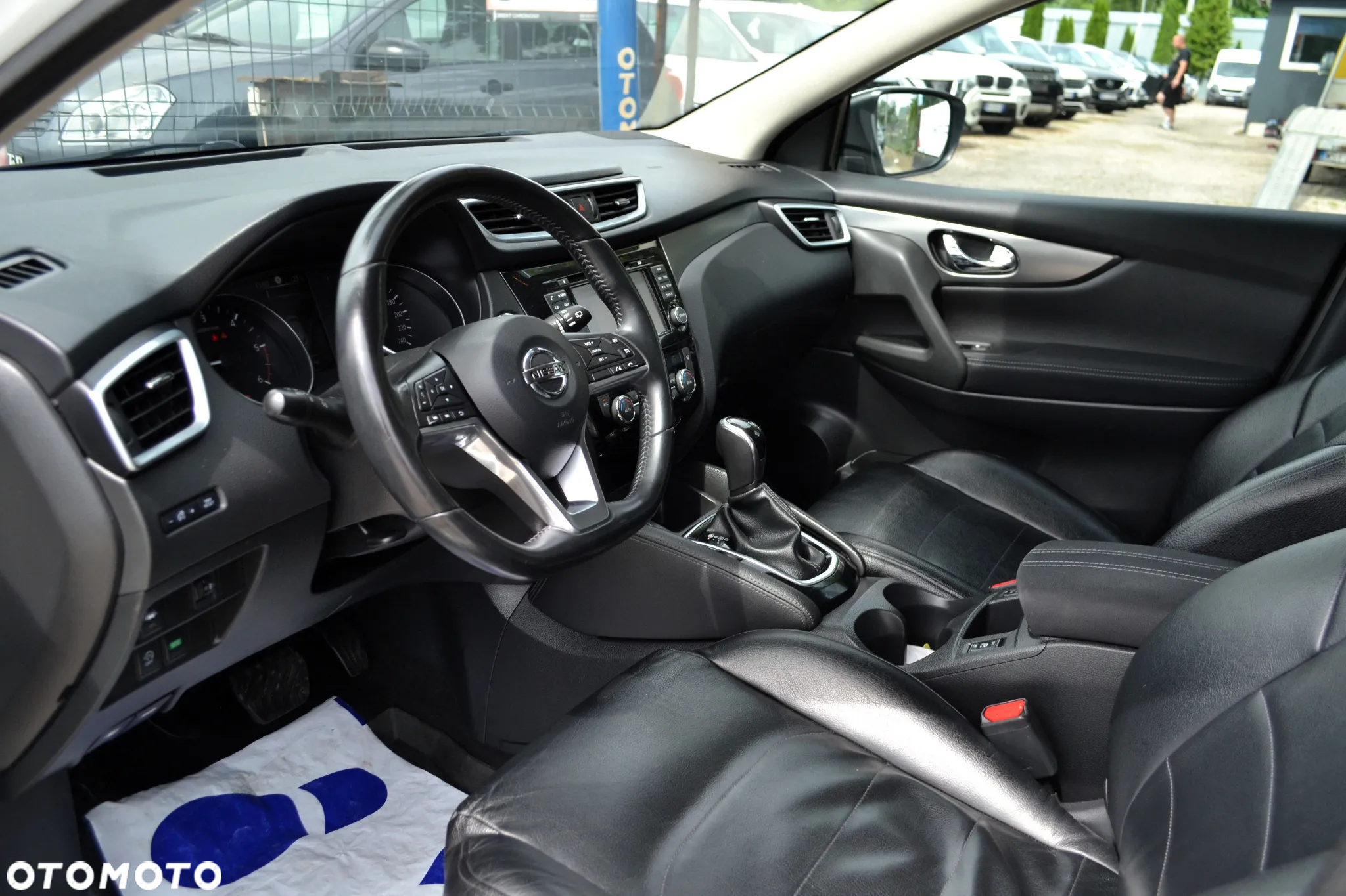 Nissan Qashqai 1.6 DCi Tekna Xtronic - 8