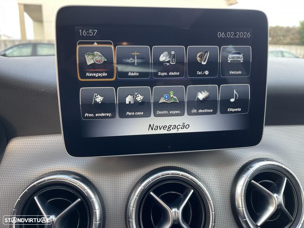 Mercedes-Benz CLA 180 d Peak Edition - 19