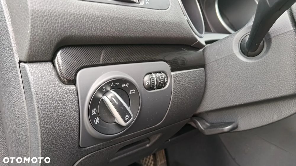 Volkswagen Golf 2.0 TDI DPF Trendline - 7