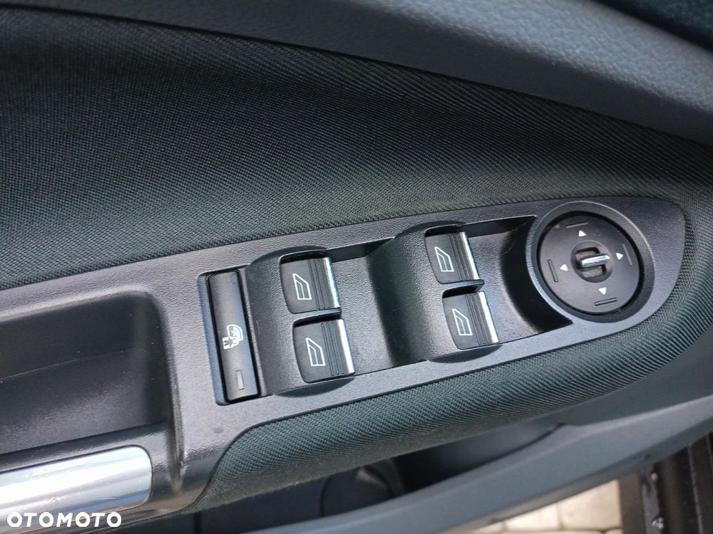 Ford Grand C-MAX 1.6 Ti-VCT Champions Edition - 10