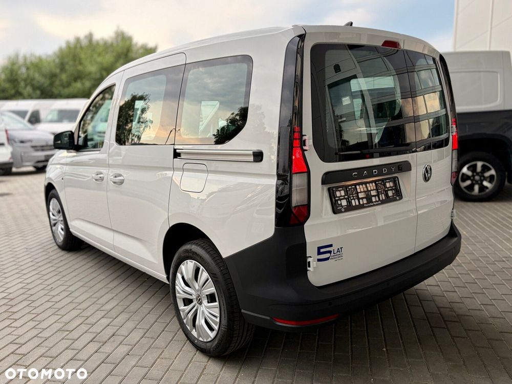 Volkswagen Caddy silnik: 2,0 l TDI EU6 SCR 75 kW skrzynia biegów: manualna 6 -biegowa rozstaw osi: 2755 mm - 17