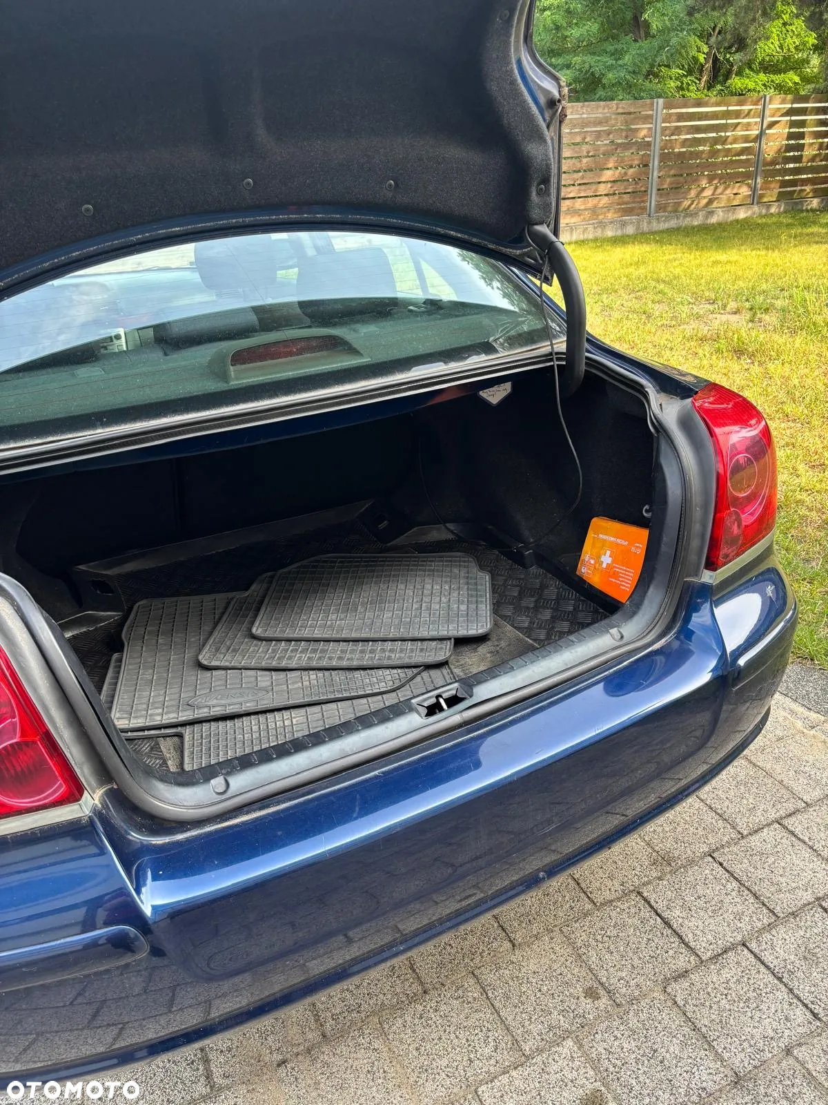 Toyota Avensis - 15