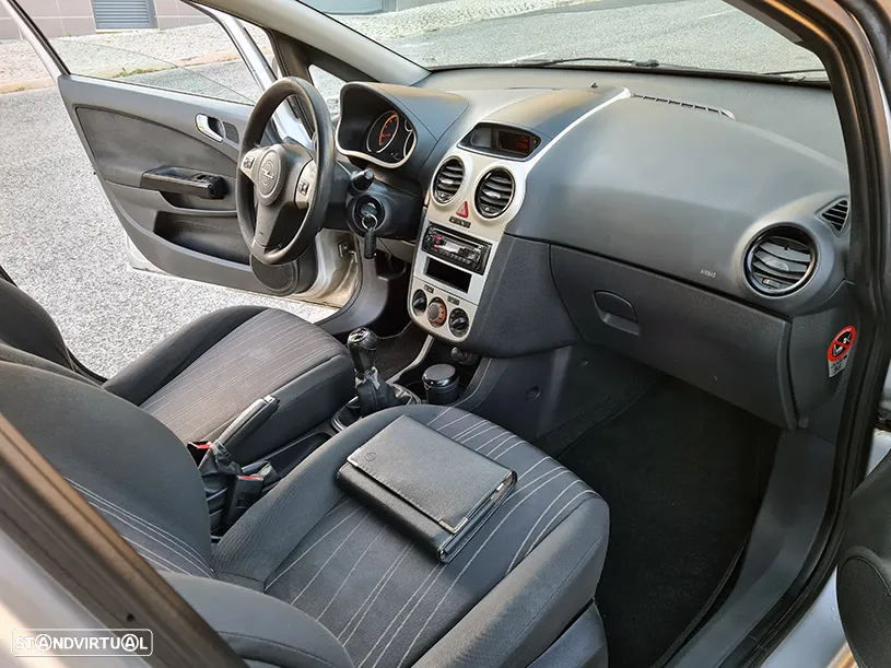 Opel Corsa 1.2 Enjoy - 14
