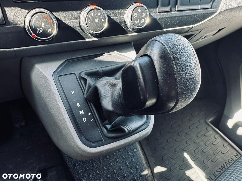 Volkswagen TRANSPORTER T6.1 DSG - 27