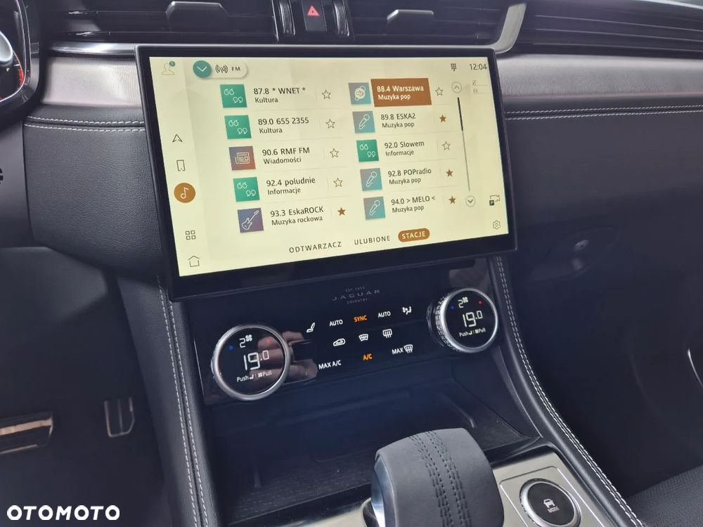 Jaguar F-Pace D200 AWD R-Dynamic SE - 14