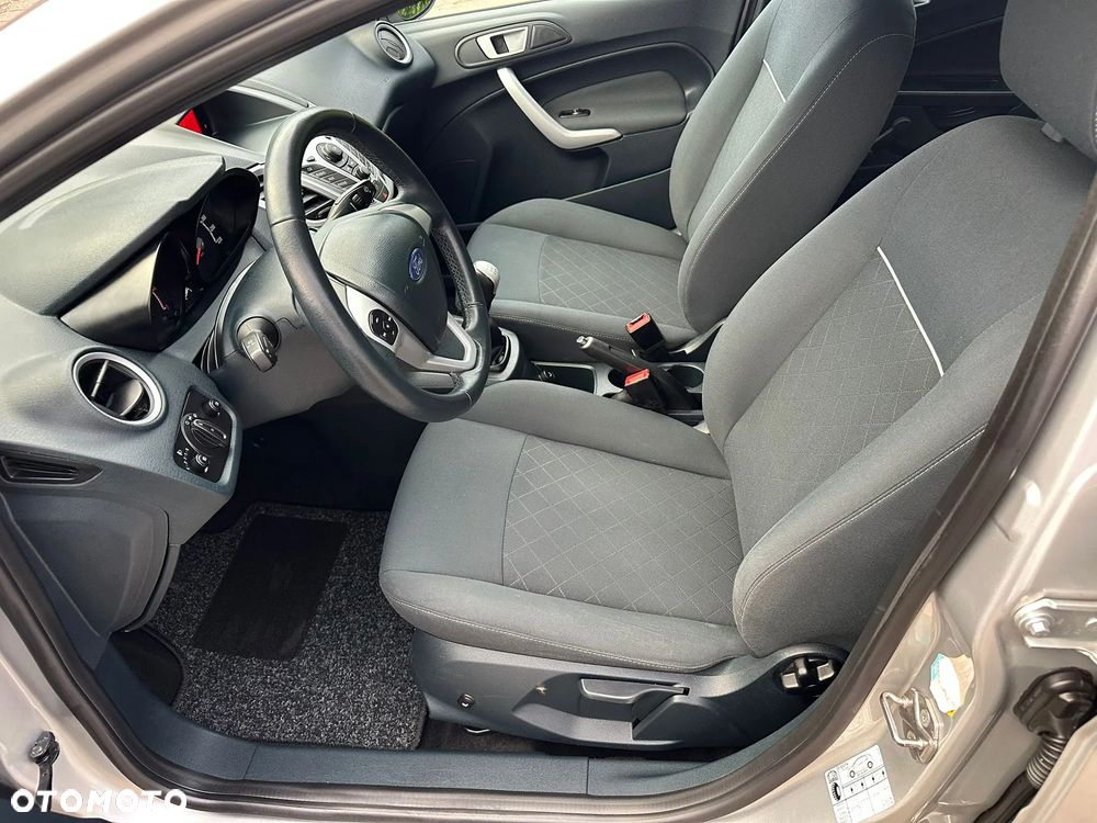Ford Fiesta 1.25 Champions Edition - 19