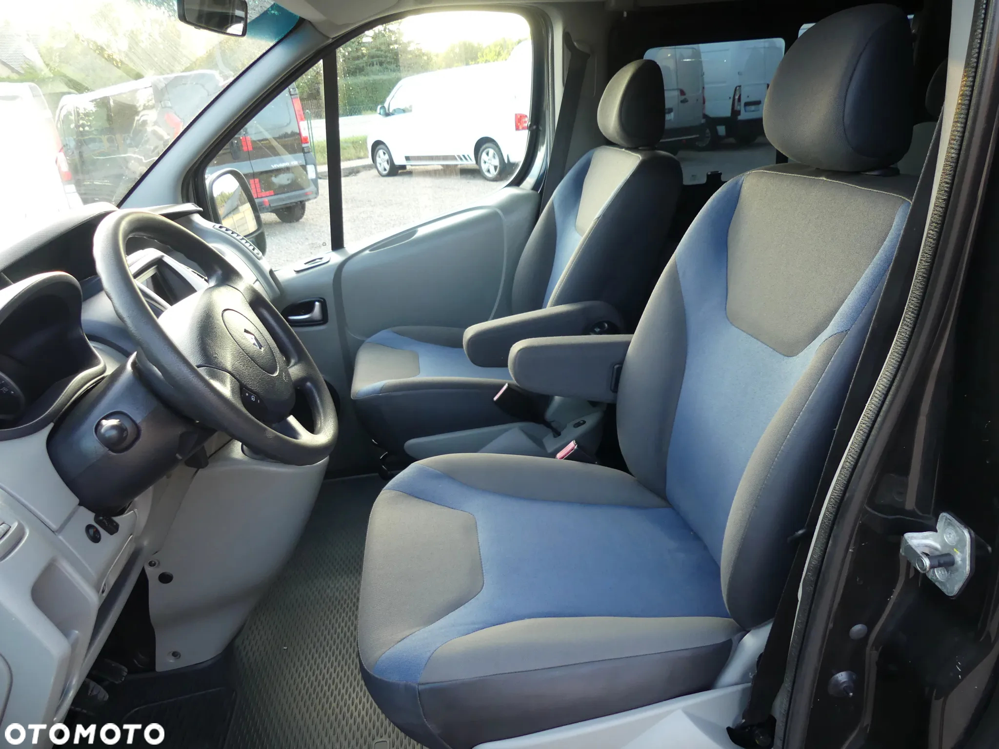 Renault Trafic L2H1 Pack Clim - 16