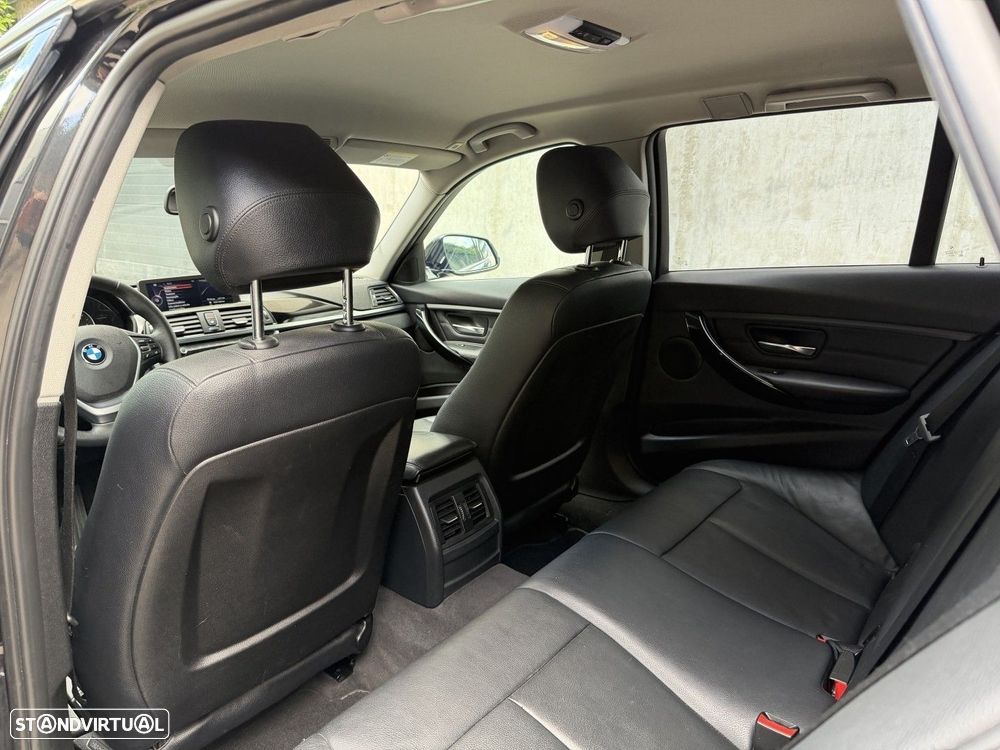 BMW 320 d Auto Pack M - 13