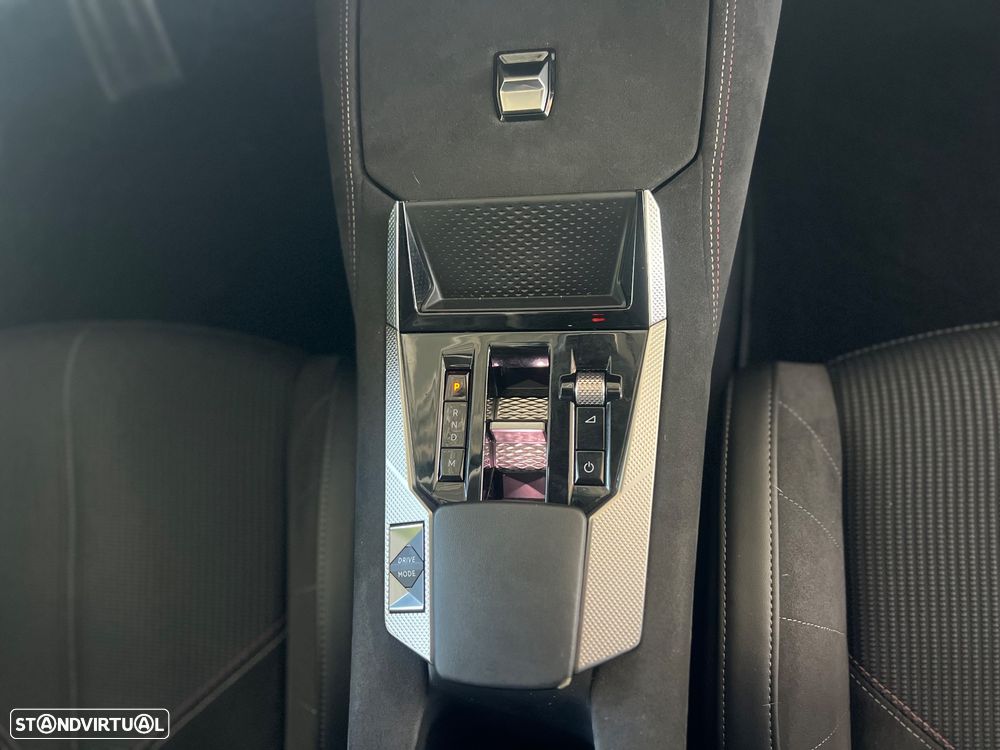 DS DS4 1.2 PureTech Performance Line EAT8 - 10