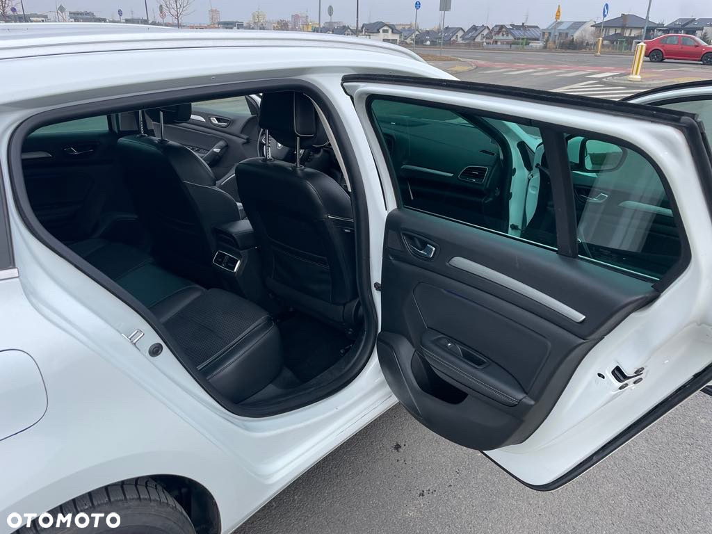 Renault Megane 1.6 dCi Bose - 11