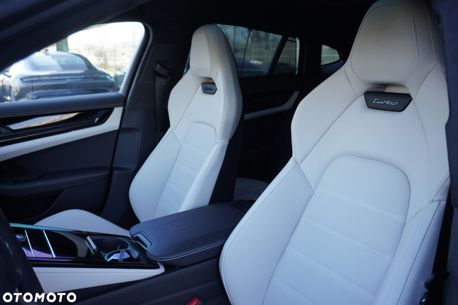 Porsche Panamera - 12