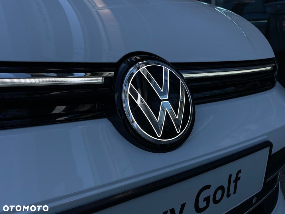 Volkswagen Golf - 32