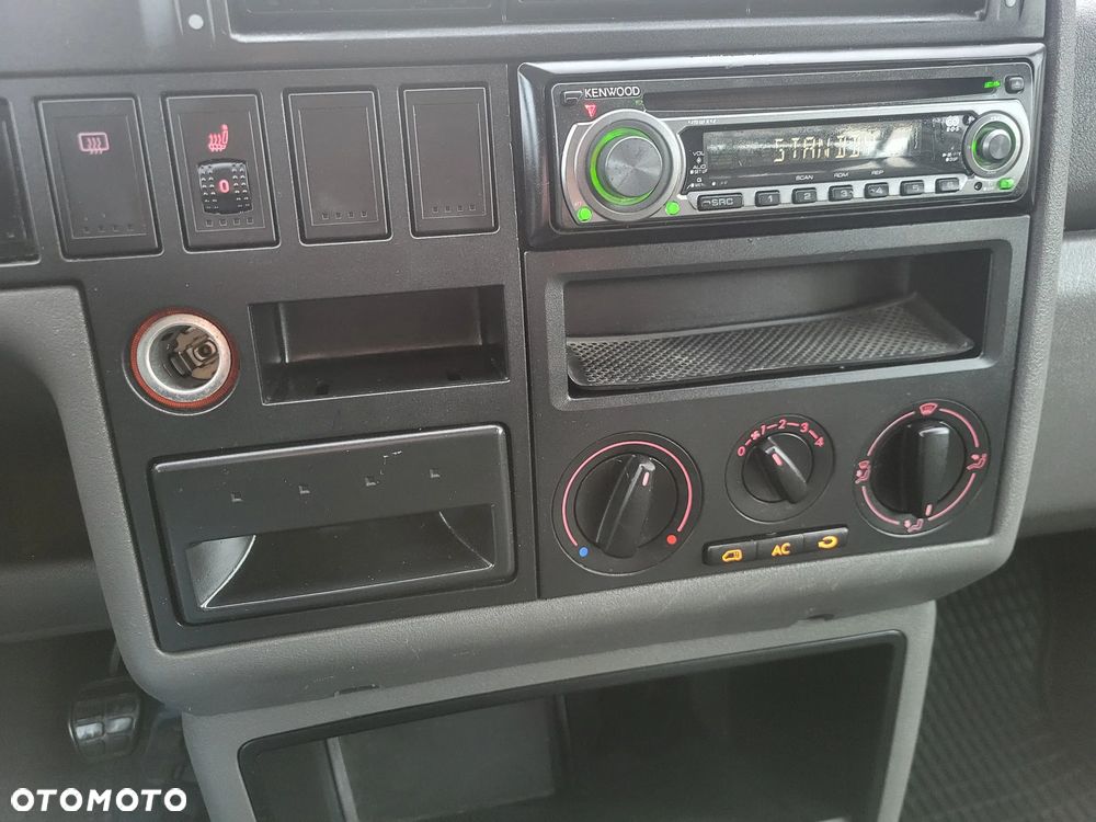 Volkswagen Transporter - 14