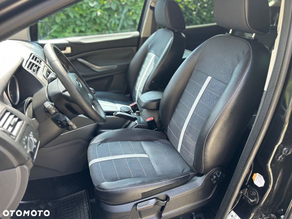 Ford Kuga 2.0 TDCi Titanium - 30