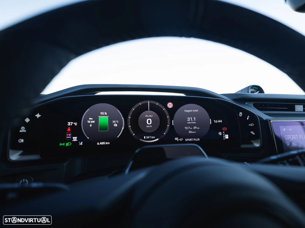 Porsche Cayenne Electric Turbo - 31