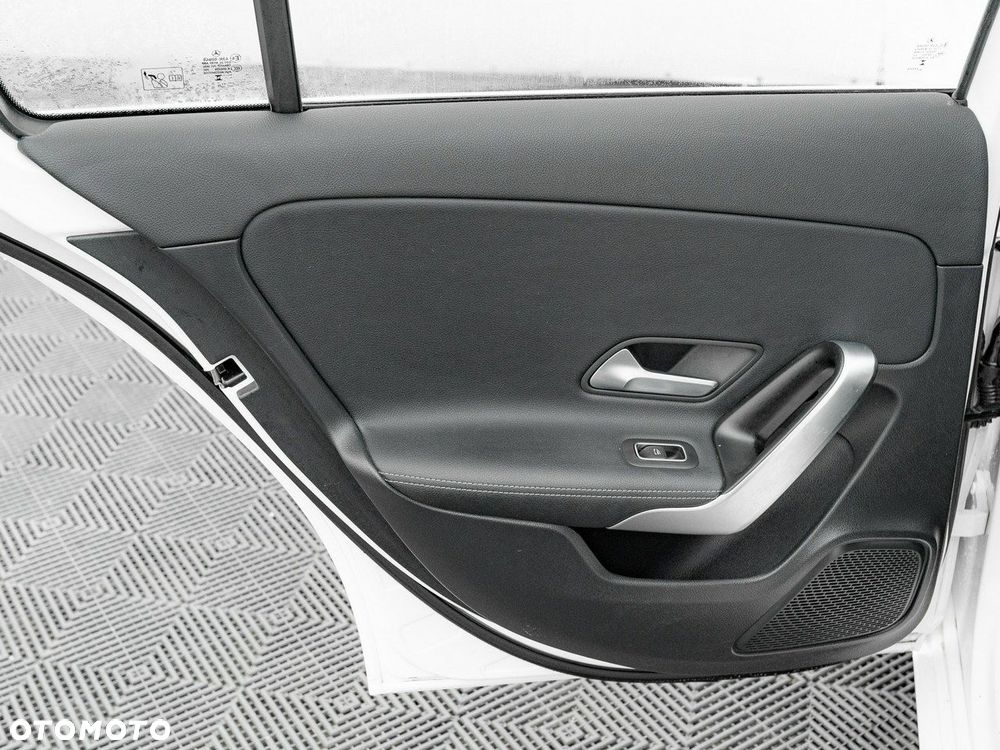 Mercedes-Benz Klasa A 200 Progressive 7G-DCT - 22