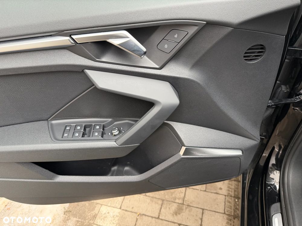 Audi A3 Sportback 35 TFSI cylinder on demand S tronic design - 16
