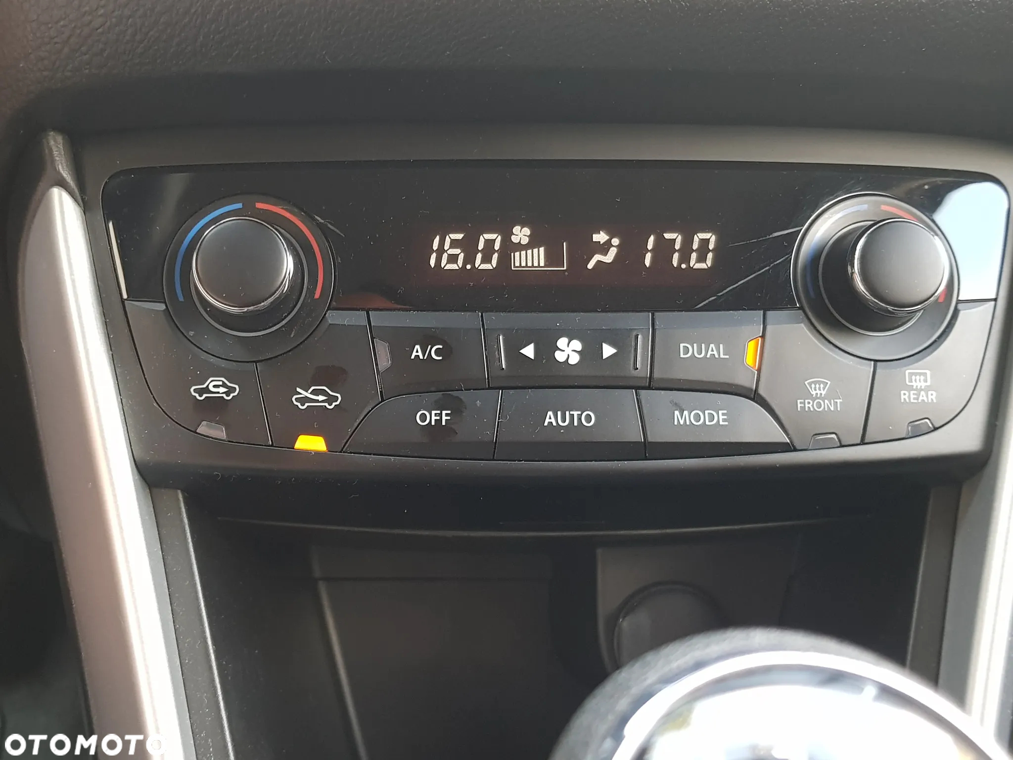 Suzuki SX4 S-Cross 1.4 T Premium - 19