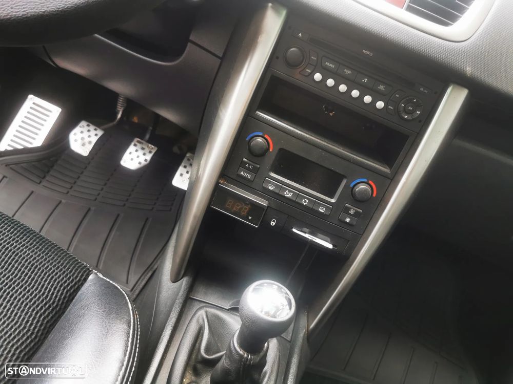Peugeot 207 SW 1.6 HDi Outdoor FAP - 19