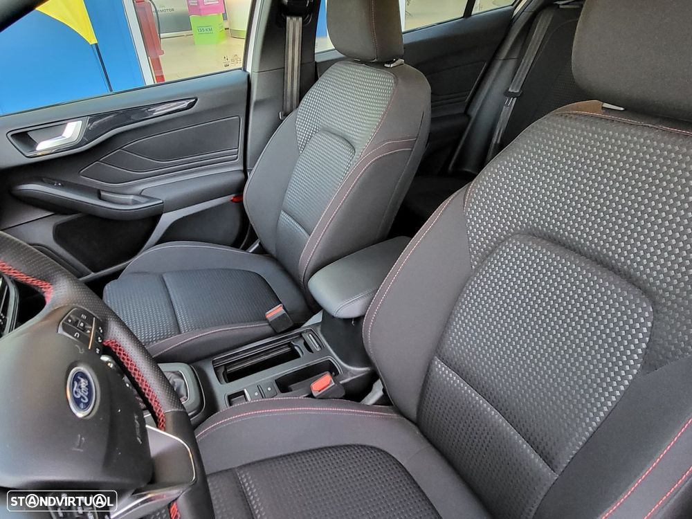 Ford Focus 1.0 EcoBoost MHEV ST-Line - 8