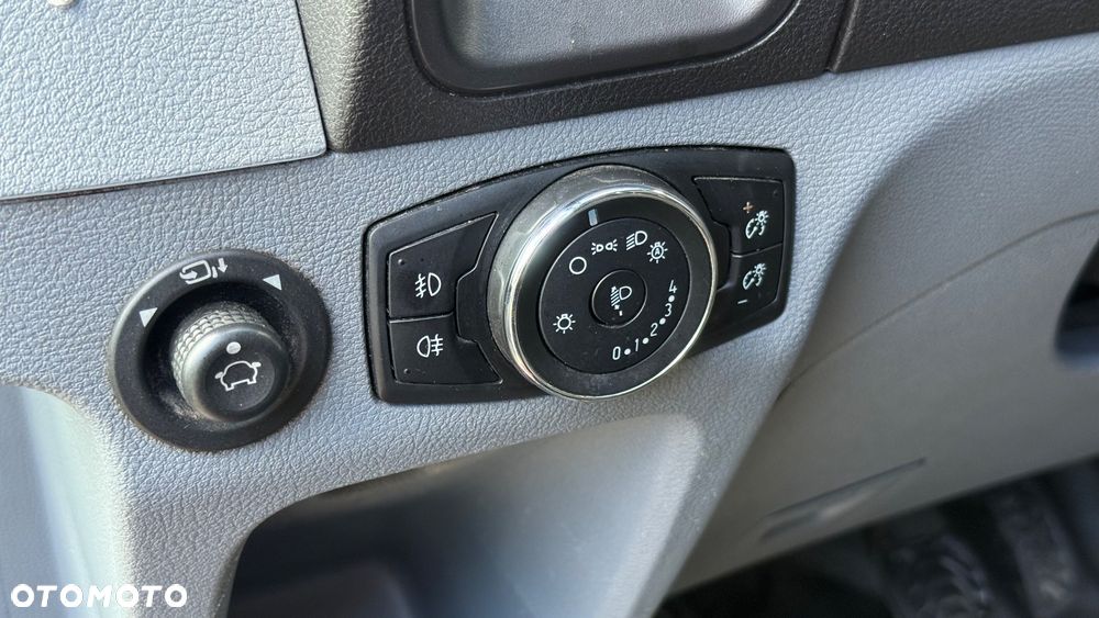 Ford Transit - 21