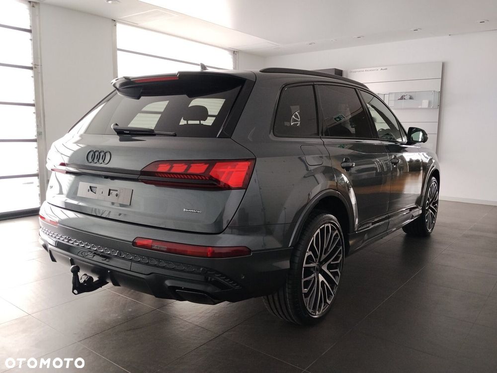 Audi Q7 - 4
