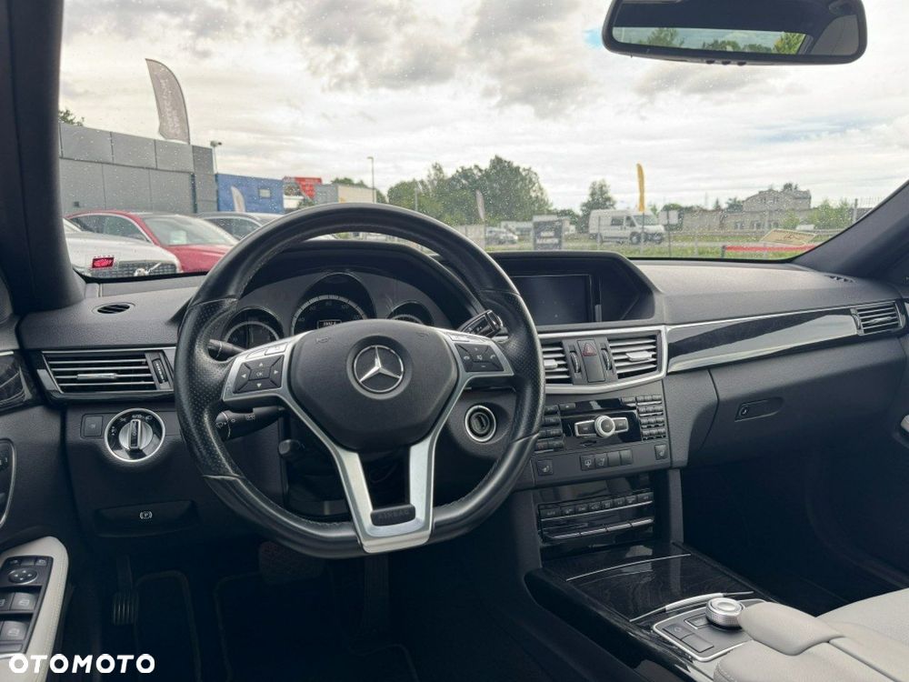 Mercedes-Benz Klasa E 350 BlueEFFICIENCY 7G-TRONIC Elegance - 11