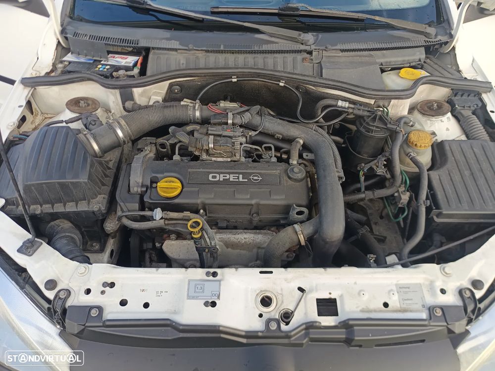 Opel Corsa 1.7 DTi - 12