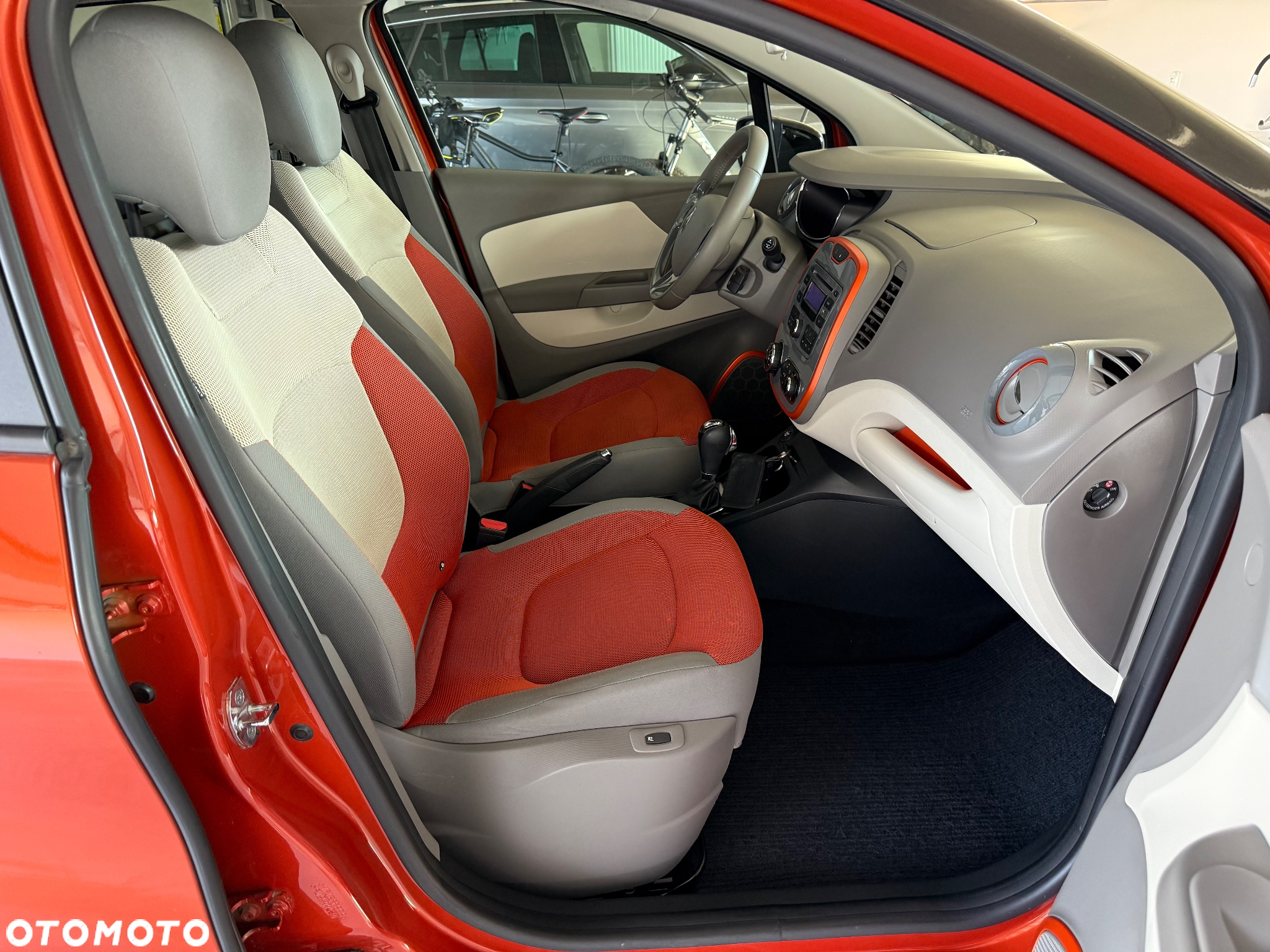 Renault Captur ENERGY TCe 120 EDC LIMITED - 17