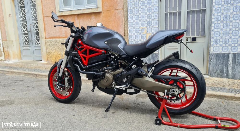 Ducati Monster - 3