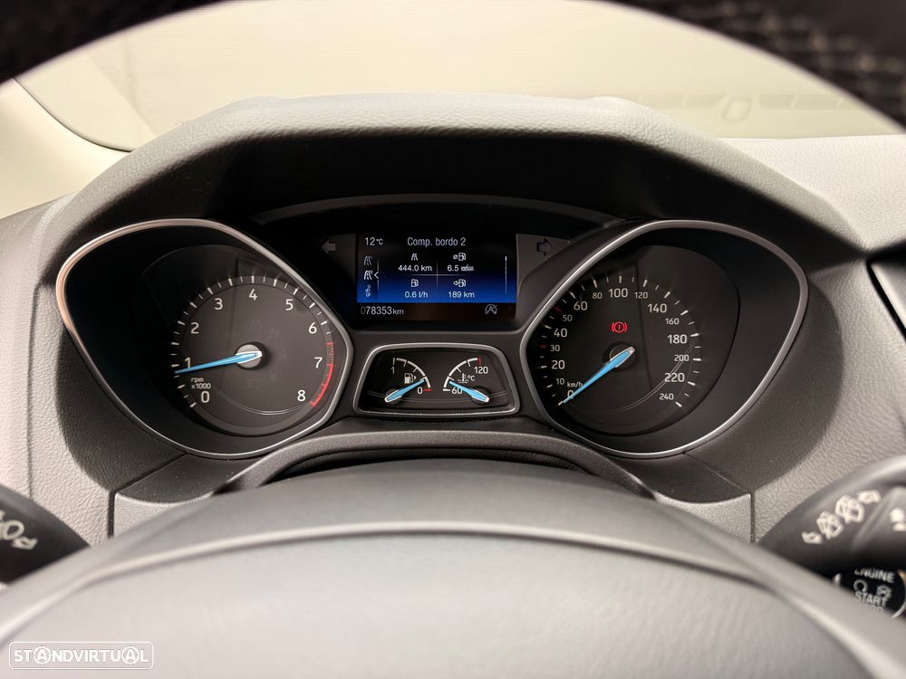 Ford Focus 1.0 EcoBoost S&S TITANIUM - 18