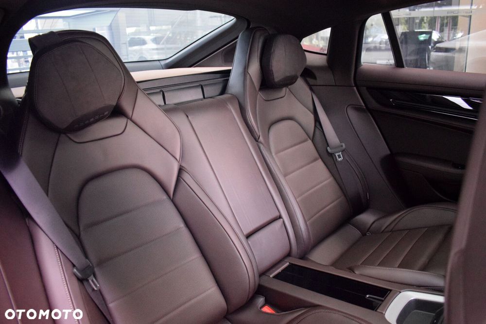 Porsche Panamera - 19