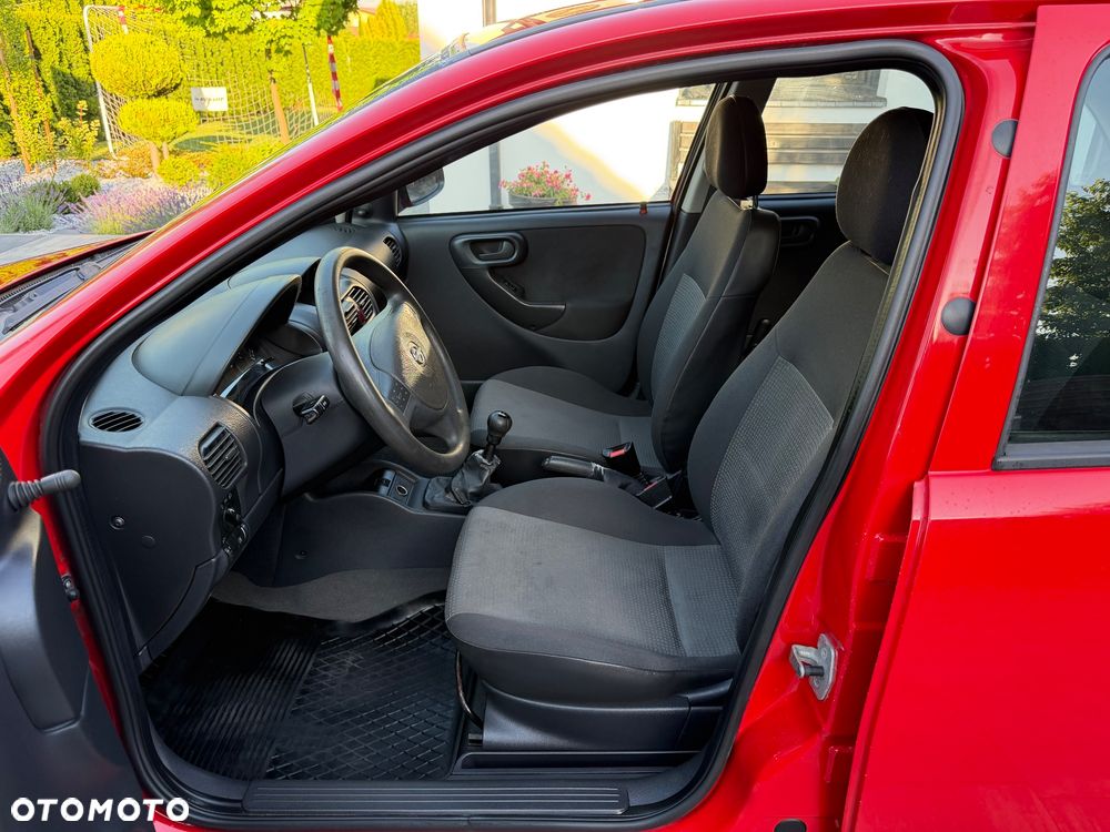 Opel Corsa 1.2 16V Sport - 19