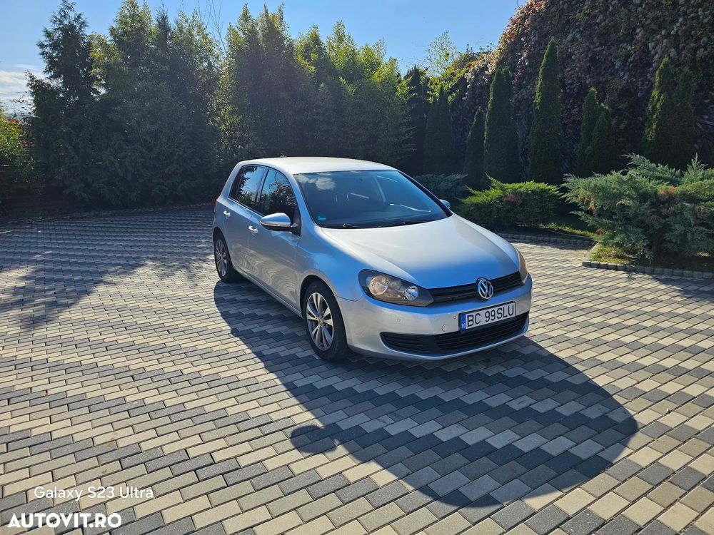 Volkswagen Golf - 1