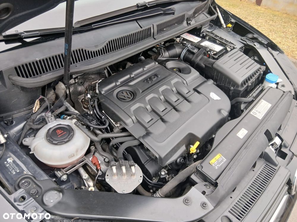 Volkswagen Touran 1.6 TDI BMT Comfortline - 35