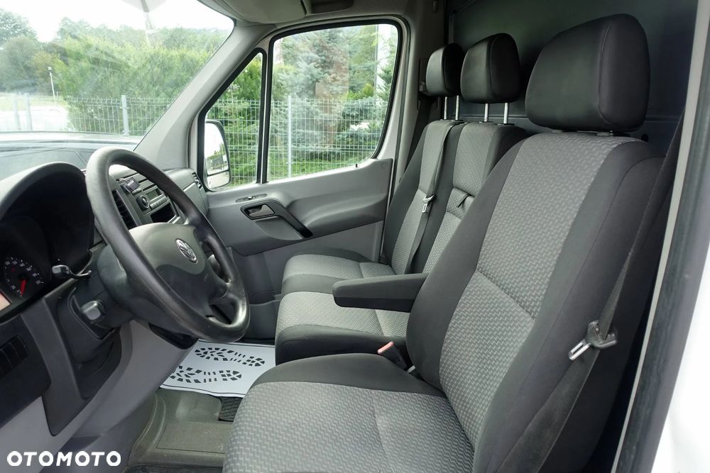 Volkswagen Crafter - 11