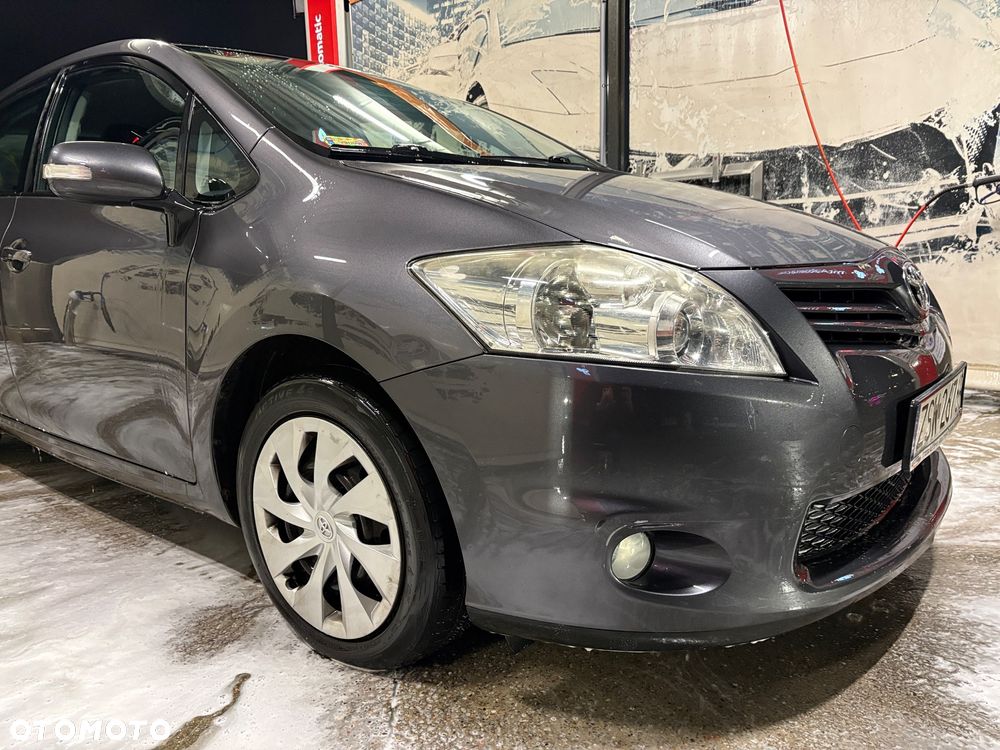Toyota Auris - 3