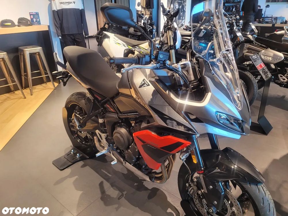 Triumph Tiger - 6