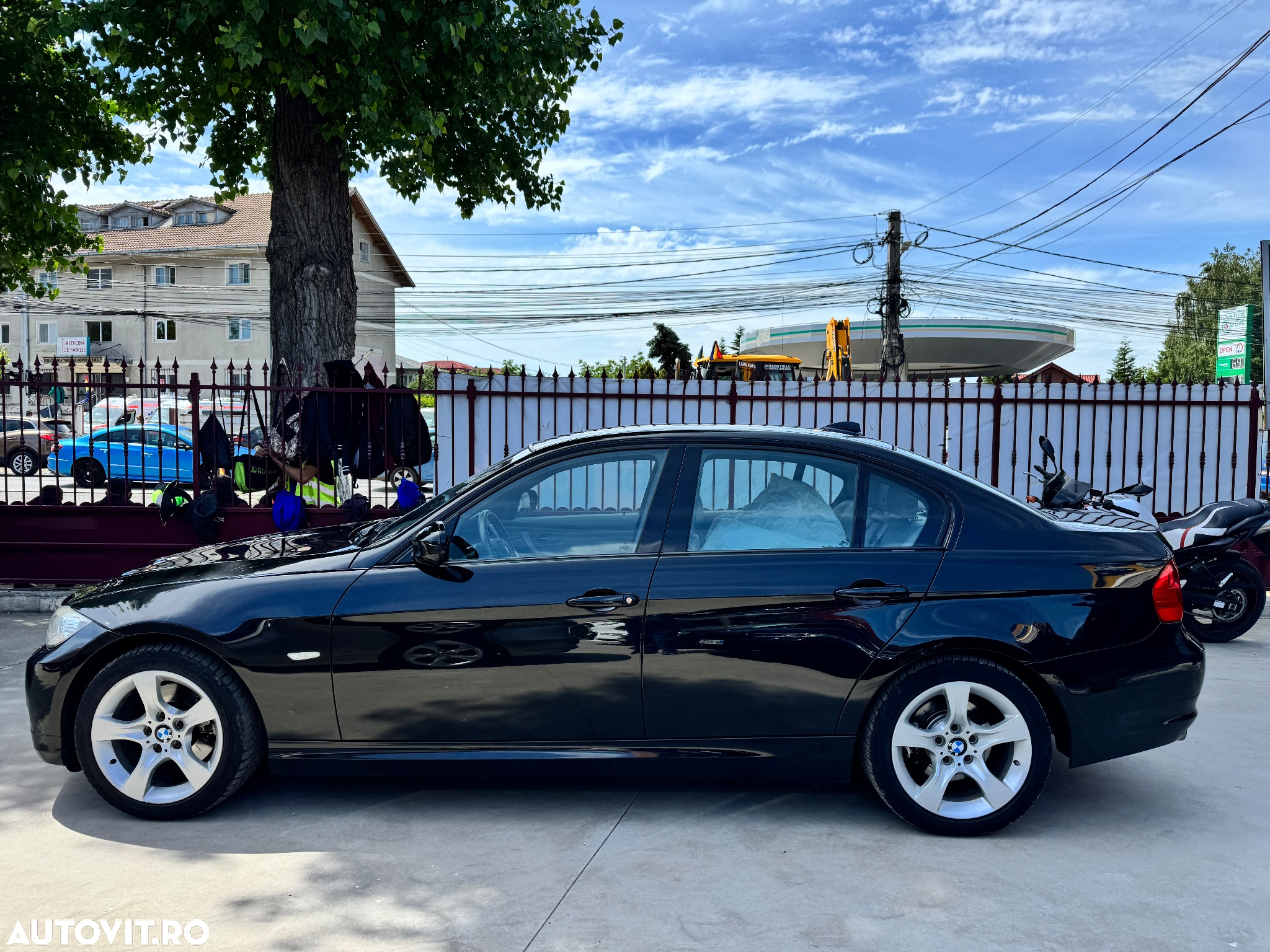 BMW Seria 3 320d DPF Aut. Edition Exclusive - 6