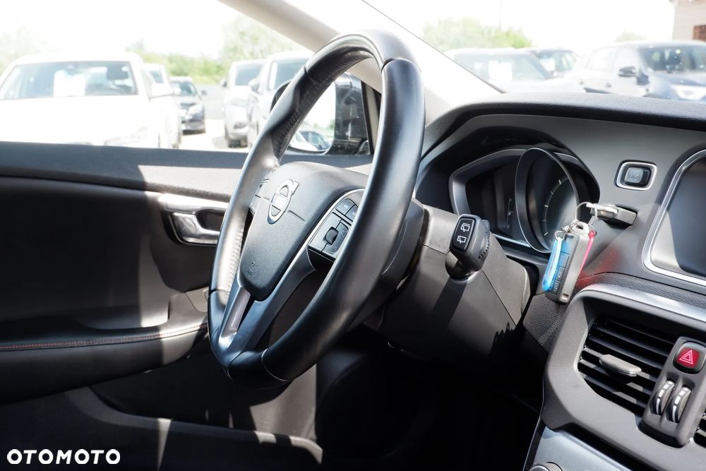 Volvo V40 D2 Powershift Ocean Race - 5