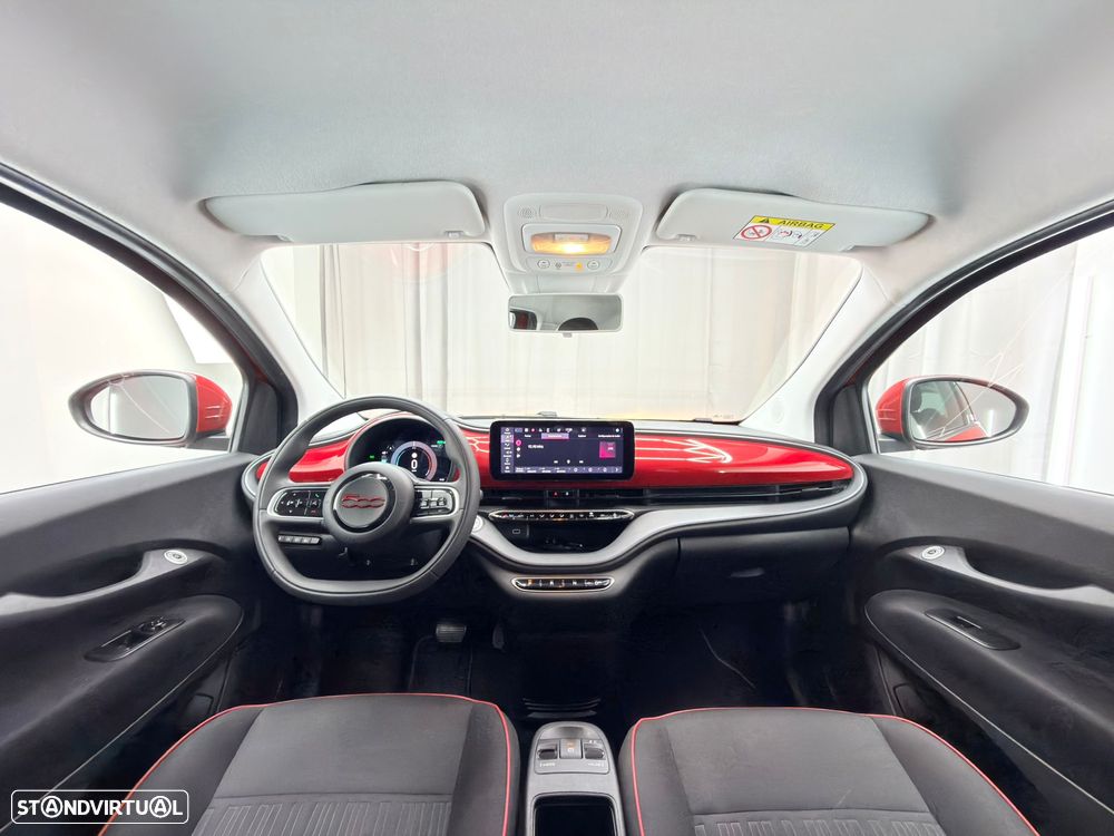Fiat 500e 23,8kWh Red - 12