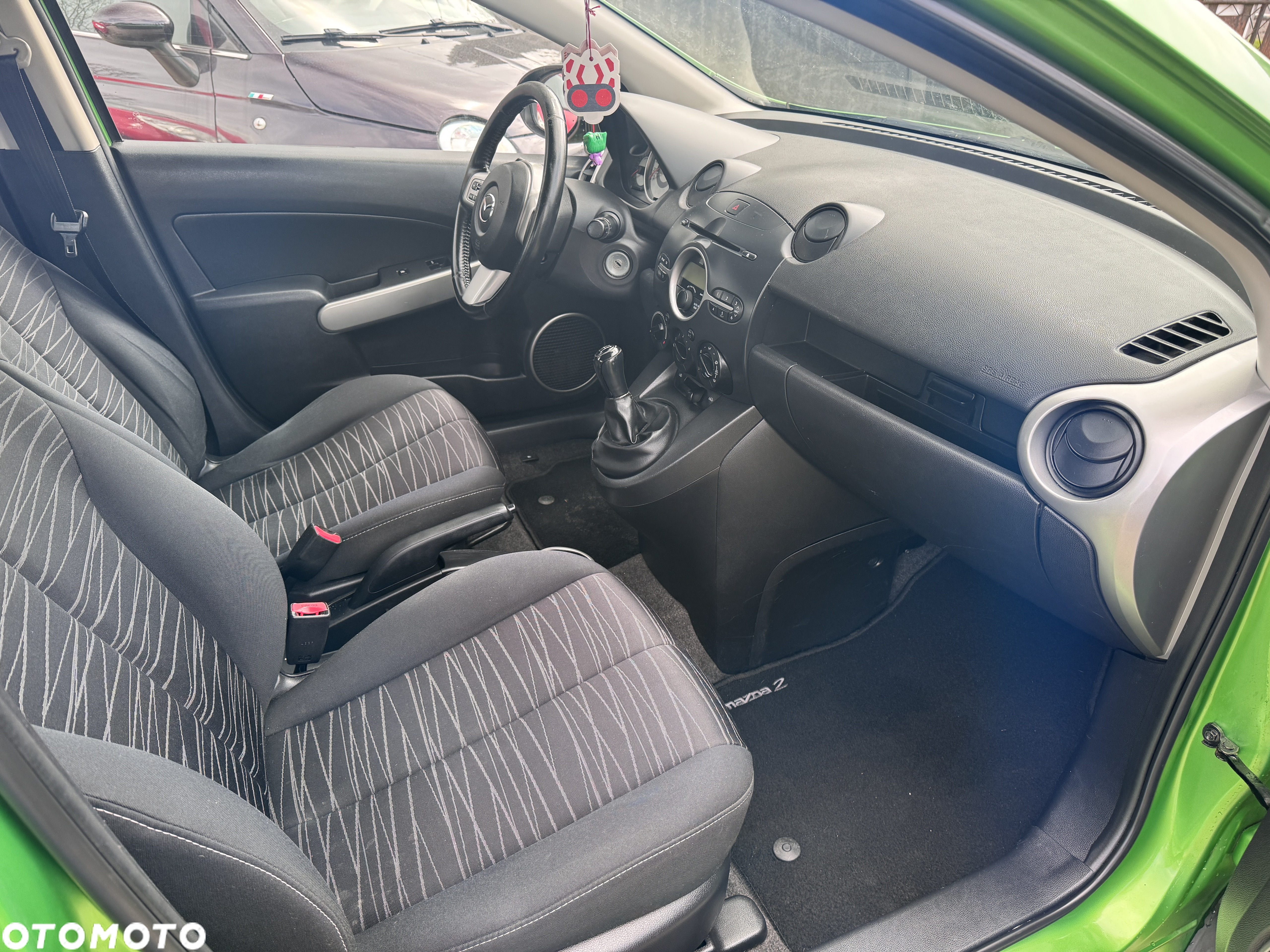 Mazda 2 1.3 Exclusive - 15