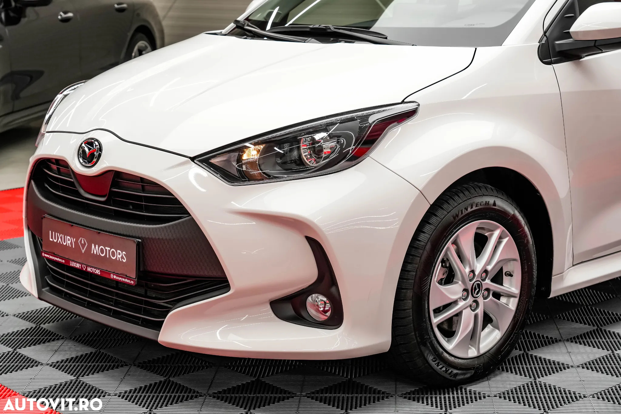 Mazda 2 Hybrid G116 CVT Exclusive-Line - 5