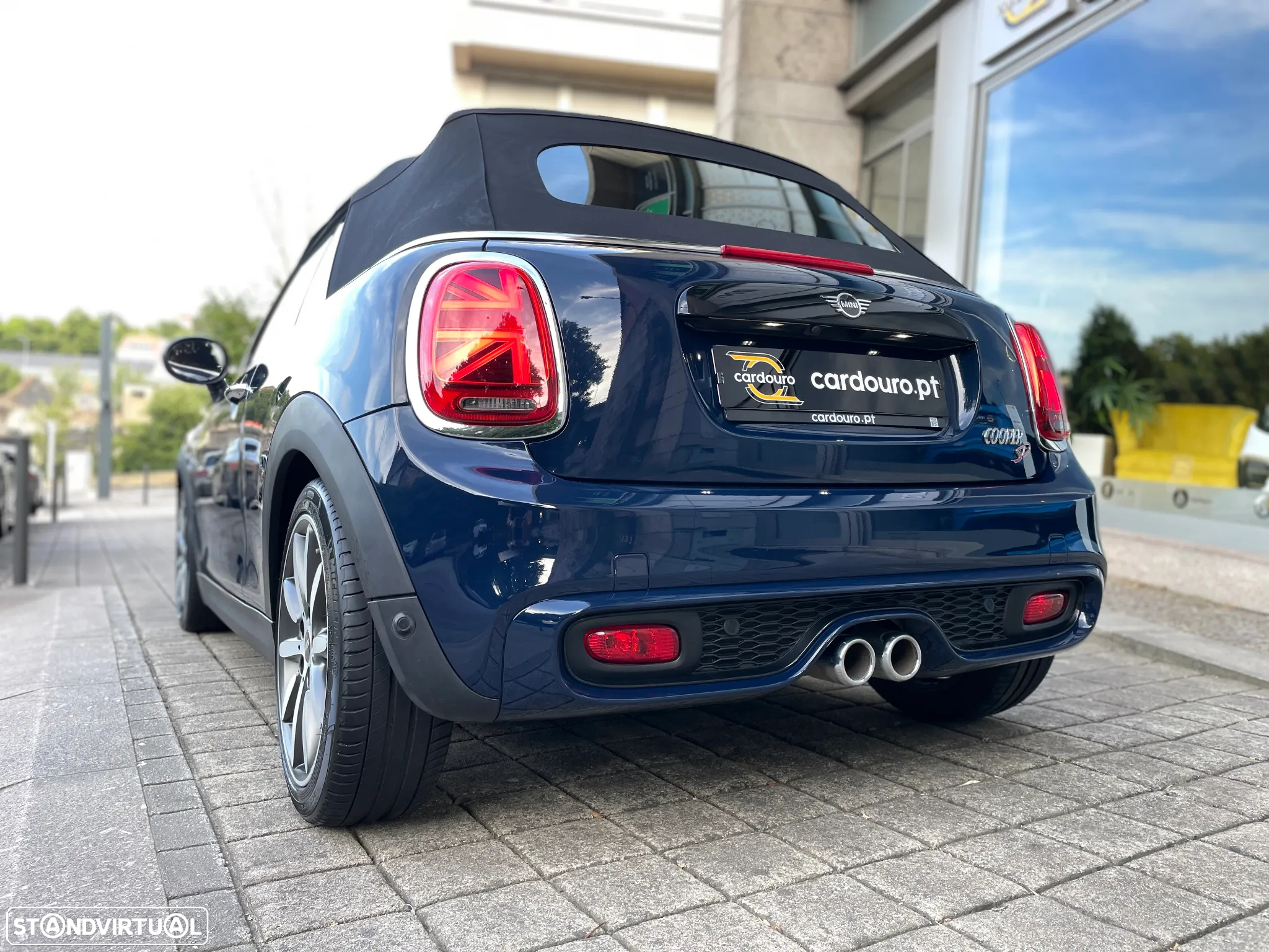 MINI Cabrio Cooper SD Auto - 12