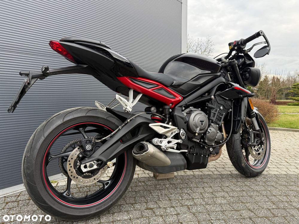 Triumph Street Triple - 8