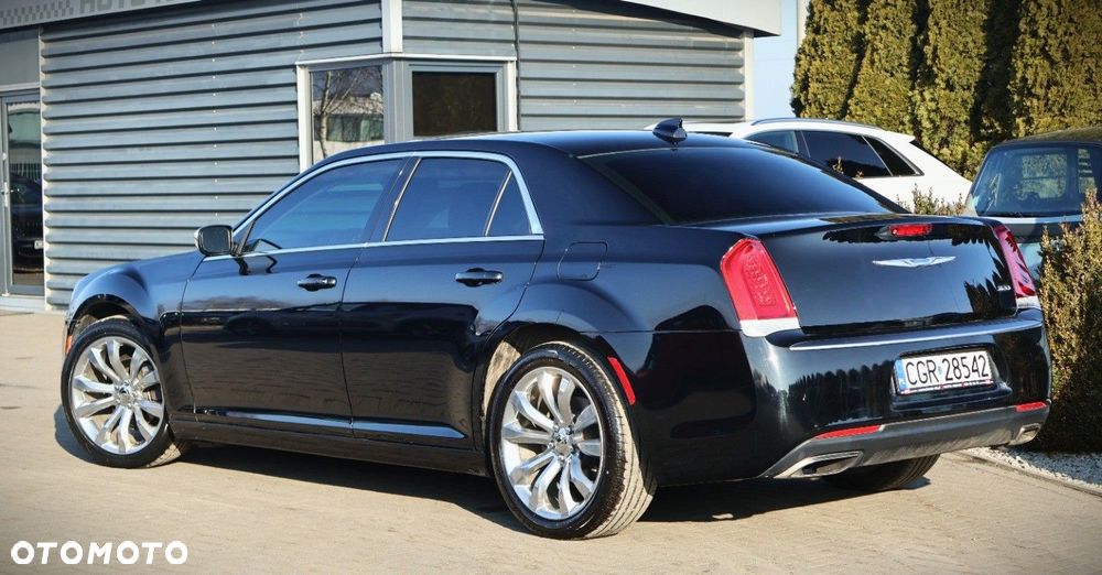 Chrysler 300C - 8