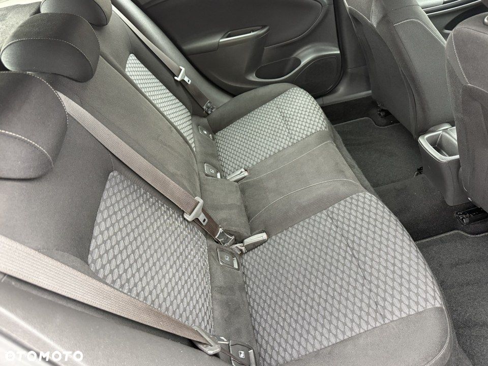 Opel Astra 1.4 Turbo Innovation - 34