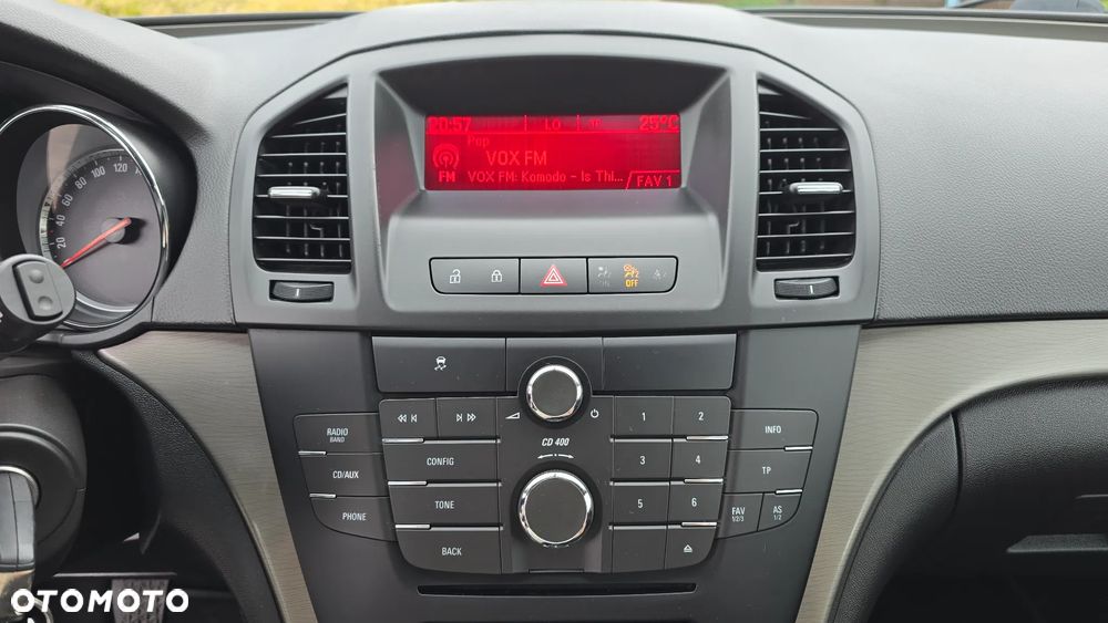 Opel Insignia - 16