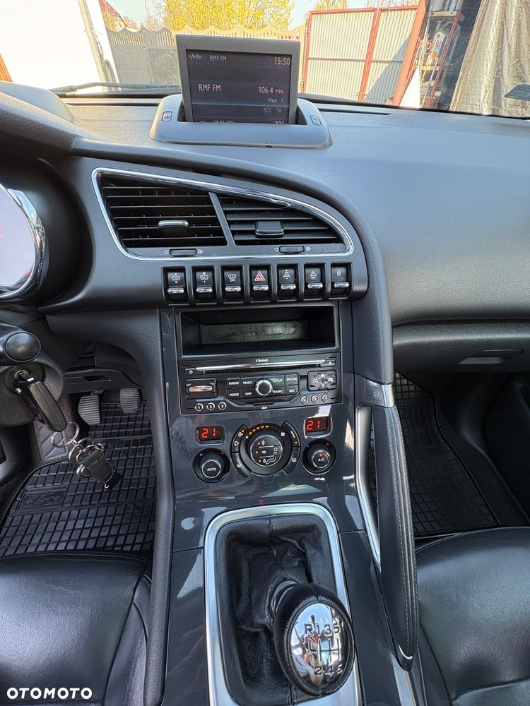 Peugeot 3008 2.0 HDi Premium - 6